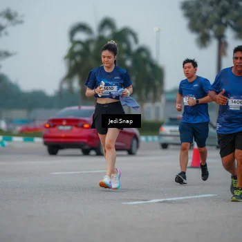 Runner Photo 7537797