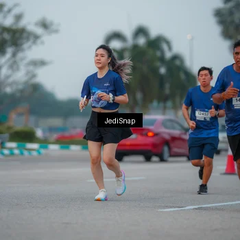 Runner Photo 7537803