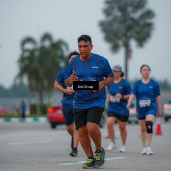 Runner Photo 7537804