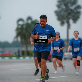Runner Photo 7537831