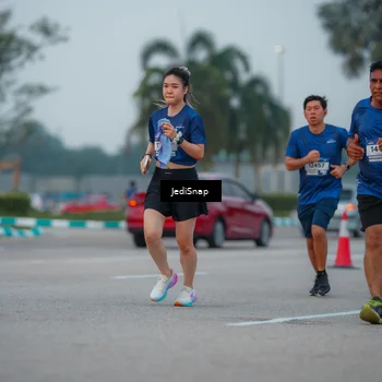 Runner Photo 7537833