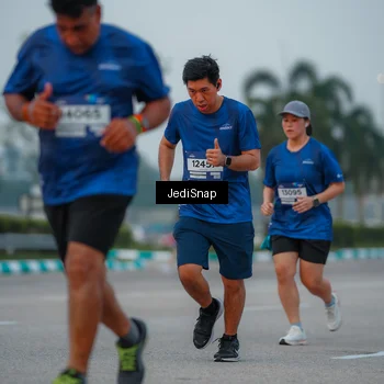 Runner Photo 7537847