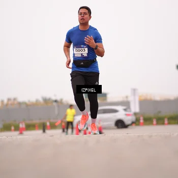 Runner Photo 7537855