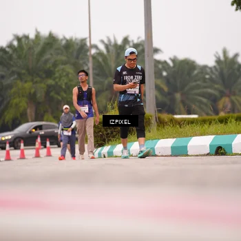 Runner Photo 7537870