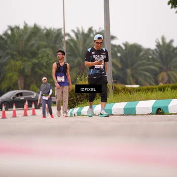 Runner Photo 7537876