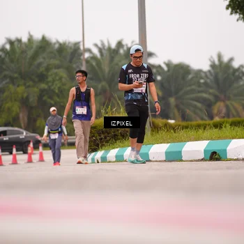 Runner Photo 7537879