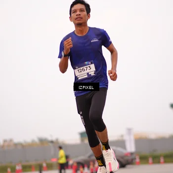 Runner Photo 7537884