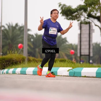 Runner Photo 7537926
