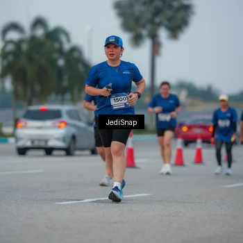 Runner Photo 7537938
