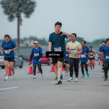 Runner Photo 7537956