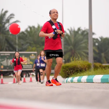Runner Photo 7537973
