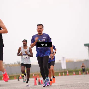 Runner Photo 7537975