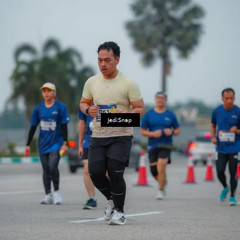 Runner Photo 7538001