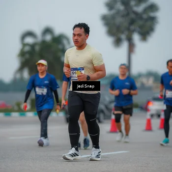 Runner Photo 7538008