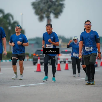Runner Photo 7538013