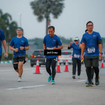 Runner Photo 7538015