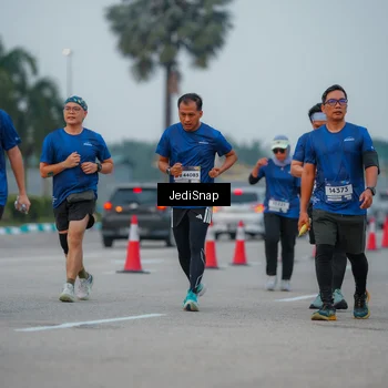 Runner Photo 7538022