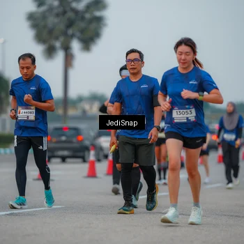 Runner Photo 7538031
