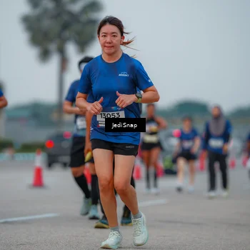 Runner Photo 7538043