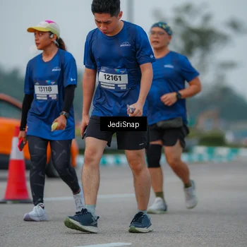 Runner Photo 7538048