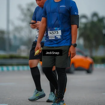 Runner Photo 7538070