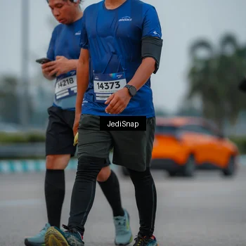 Runner Photo 7538076