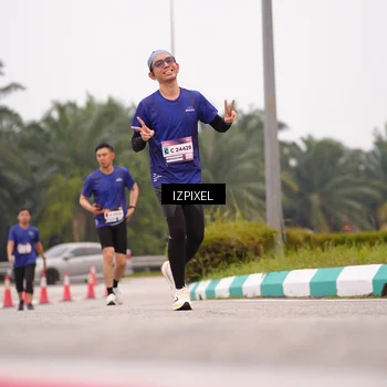 Runner Photo 7538079