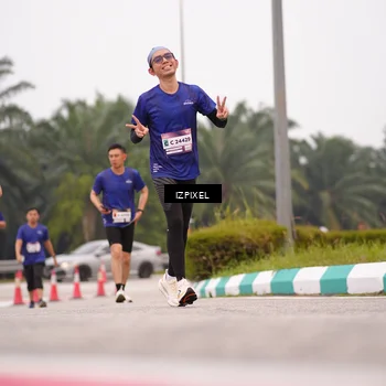 Runner Photo 7538082