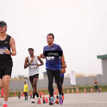 Runner Photo 7538094