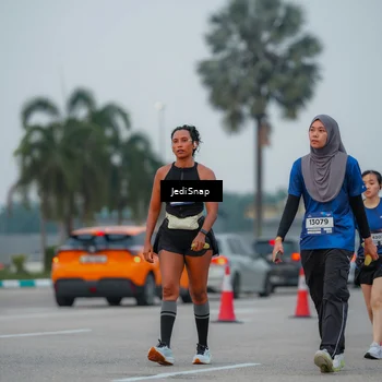Runner Photo 7538100