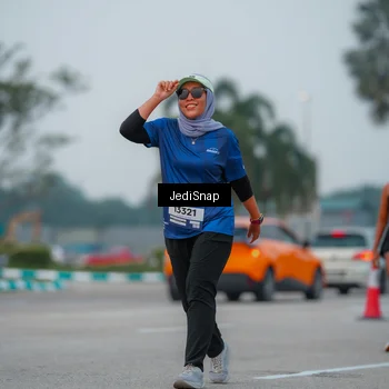 Runner Photo 7538101