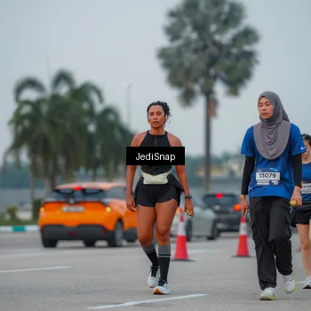 Runner Photo 7538108