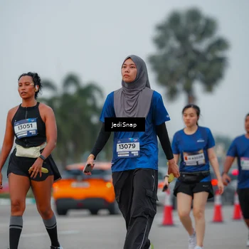 Runner Photo 7538136