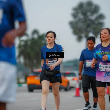 Runner Photo 7538157
