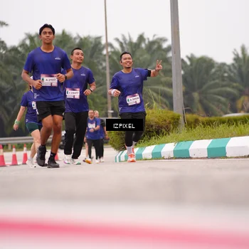 Runner Photo 7538159