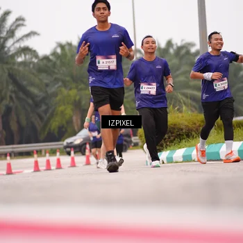 Runner Photo 7538171
