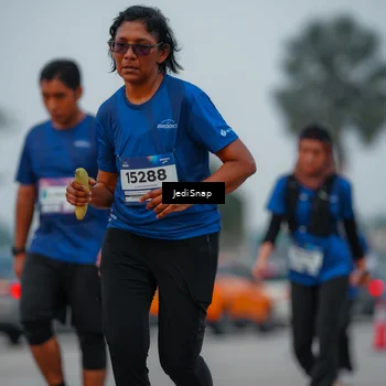 Runner Photo 7538195