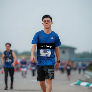 Runner Photo 7538369