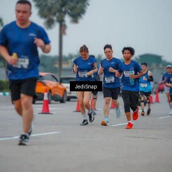 Runner Photo 7538436