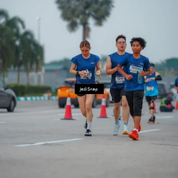 Runner Photo 7538452