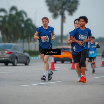 Runner Photo 7538466