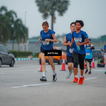 Runner Photo 7538469