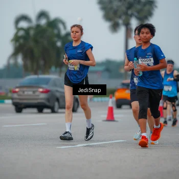 Runner Photo 7538476