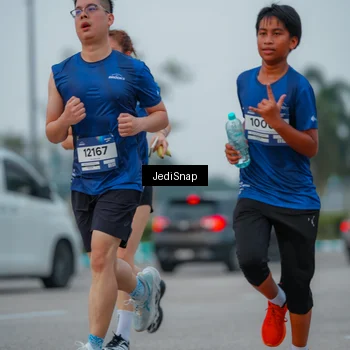 Runner Photo 7538544