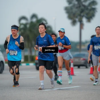 Runner Photo 7538569