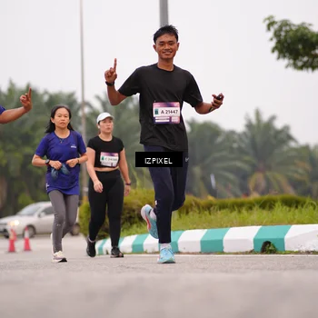 Runner Photo 7538613