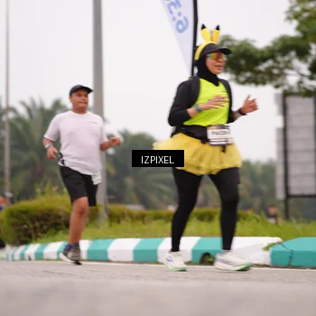 Runner Photo 7538660