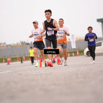 Runner Photo 7538915