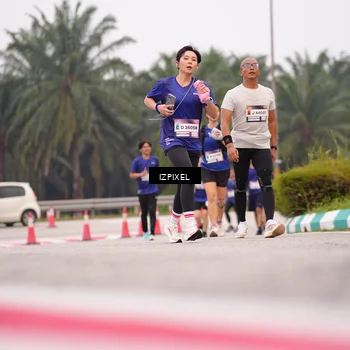 Runner Photo 7538944