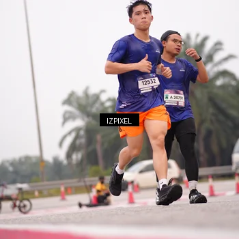Runner Photo 7539009